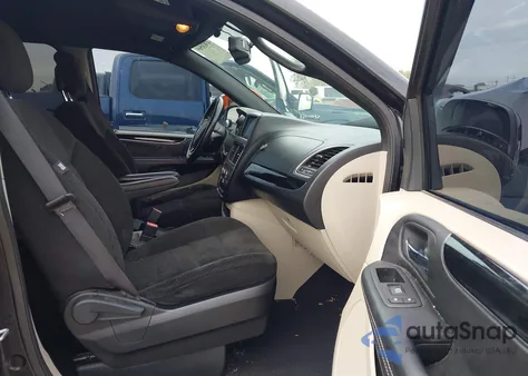 2016 Dodge Grand Caravan Se Plus z USA, uszkodzony, nr VIN 2C4RDGBG5GR134548